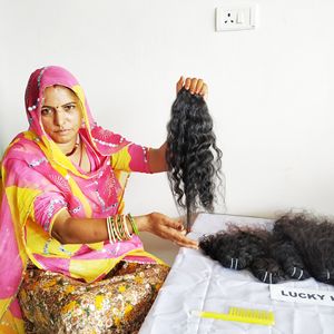 Máquina de cabello humano natural Paquete de trama doble Cutícula sin procesar Cabello humano indio virgen alineado - Product Image 1