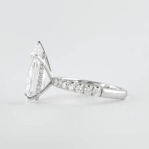 Anillo de Compromiso Vintage con Corte Pera de 2.1ct, Cultivado en Laboratorio, Certificado IGI, Halo Oculto, Oro Blanco de 18K - Product Image 3