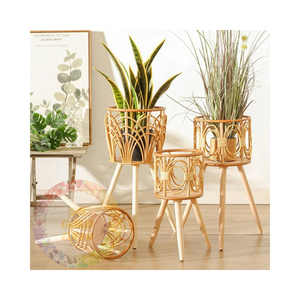 Beaux pots de fleurs en rotin naturel avec des tailles personnalisables, écologiques et parfaits pour la décoration intérieure et extérieure - Product Image 6