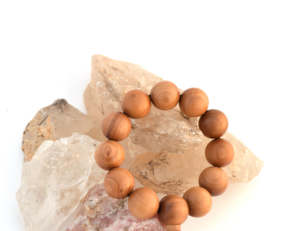 Nueva pulsera de cuentas de madera hecha a mano, nuevo estilo, embalaje personalizado, accesorio hecho a mano, pulsera de buena calidad para uso de niñas - Product Image 4