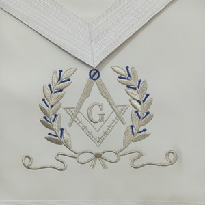 Delantal masónico maestro masónico blanco elegante, detalles plateados bordados a mano con diseño de ojo que todo lo ve y cuadrado y brújula - Product Image 4