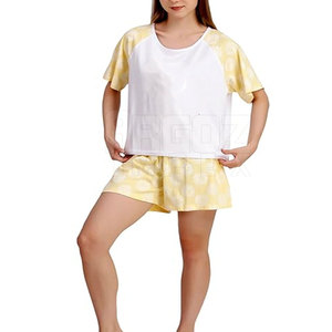 Conjunto de camisetas y pantalones cortos Venta al por mayor Conjuntos de ropa deportiva de moda para mujer Conjuntos de camisas y pantalones cortos de algodón de manga corta 100% - Product Image 1