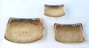 Bol décoratif de table en métal à motif en relief, finition dorée, unique, pour servir des fruits, des en-cas, des dattes, des fruits secs - Product Image 6