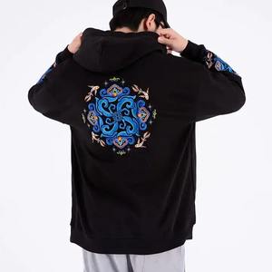 เสื้อฮู้ดผ้าคอตตอน100% โอเวอร์ไซส์สำหรับผู้ชายเสื้อมีฮู้ดปักลายโอเวอร์ไซส์แฟชั่นแนวสตรีท - Product Image 3