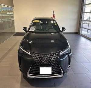 LIMPIA 2023 L e s u s U X 250H - Product Image 1