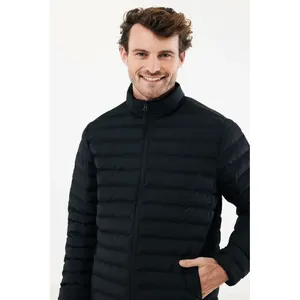 Giacca Imbottita Sostenibile Maiko in RPET, Attrezzatura da Escursionismo e Sacca Impermeabile, Merchandising Ecologico - Product Image 5