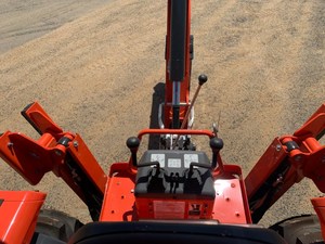 Tracteur agricole KUBOTA M62 à vendre, équipement agricole puissant pour une production agricole optimale - Product Image 6