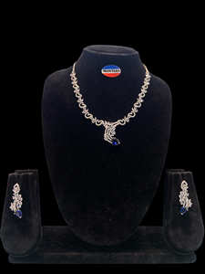 Ensemble de colliers et de boucles d'oreilles Premium AD pour femmes Artisanat exquis pour les colliers de mode festifs et traditionnels - Product Image 5