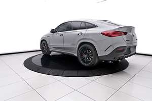 Coupé hybride automatique certifié 2024, propre et en bon état, intérieur cuir clair, ACC, jantes R17, toutes options - Product Image 4