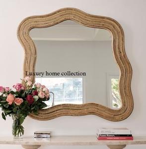 Marco de espejo de madera hecho a mano con acabado estilo vintage envejecido para espejos de pared decorativos de entrada o pasillo - Product Image 1