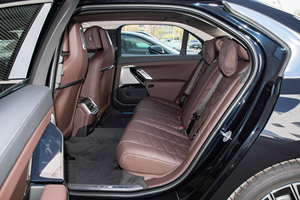 BMW Serie 7 2023-2025 Sedán Exclusivo 3.0T Motor Turbo 740Li M Sport Caja de Cambios Automática Tracción Total Volante a la Izquierda Cuero Euro VI Depósito - Product Image 3