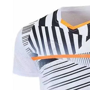 Conjuntos de uniformes de voleibol de color sólido de último diseño hechos en fábrica, ropa de práctica para un rendimiento óptimo - Product Image 3