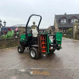 Tondeuse à gazon 2250 PLUS 4WD à démarrage électrique, 45 CV, avec moteur et pompe - Product Image 5