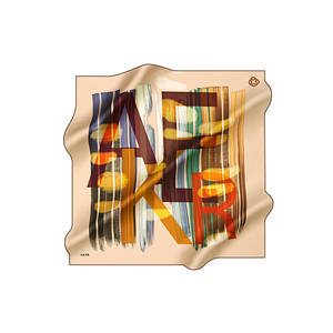 ผ้าพันคอไหมทวิลล์พิมพ์ลายดิจิตอลสีเบจ - Product Image 1