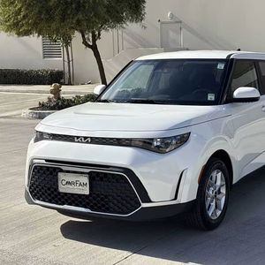 KIA Soul LX FWD Plus 2024 d'occasion en excellent état, sans accident, conduite à gauche/droite - Product Image 1