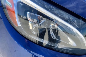 Mercedes-Benz C 300 RWD 2018 Usado Recientemente, Auto de 2 Puertas con Bajo Kilometraje - Product Image 4