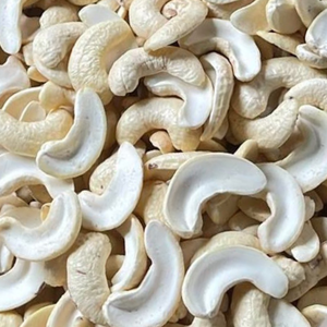 Prix raisonnable, noix de cajou brutes, noix de cajou cassées, noix sèches, badam SANTIGO exportées au Moyen-Orient - Product Image 1