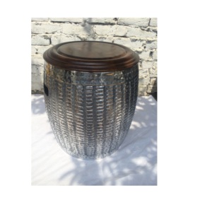 Tables basses élégantes de table d'appoint en métal de fer martelé de capot supérieur avec le capot en bois pour des meubles d'accent de salon - Product Image 6