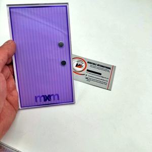 Cils magnétiques ovales en acrylique réutilisables et écologiques, motif floral violet, vente en gros, marque privée - Product Image 2