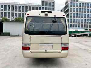 Minibús Usado de Segunda Mano con Motor Diésel de 4 Cilindros, 36 Asientos, Autobús Coaster para Transporte Urbano, Listo para Conducir - Product Image 4