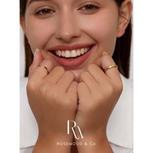 Anello a fascia aperta impermeabile con pavé nero anti-ossidazione, impilabile, semplice, idea regalo per lei - Product Image 3