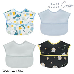 Baberos de algodón orgánico impermeables, supersuaves y ajustables con cierre a presión para bebés - Product Image 2