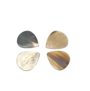 ปิ๊กกีตาร์ทำจากเขาควาย ความหนาตามสั่ง สำหรับมือกีตาร์ขั้นสูง สีธรรมชาติ กันน้ำ ทำด้วยมือ เสียงโทนอุ่น ใช้งานได้ยาวนาน - Product Image 6