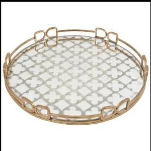 Plateau de service rond en métal décoratif de luxe avec des oiseaux dorés décoratifs et une poignée en forme de fleur - Product Image 4