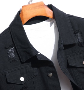 Wholesale Custom logo <b>Blue</b> Jean Jacket Plain <b>Men</b> Denim Jacket Black Dye <b>Men's</b> Denim Jacket Button Closure Washed Denim Slim Fit - Product Image 3