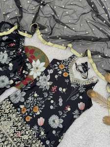 Diseñador tradicional étnico conjunto de 3 piezas listo Sharara Gharara Georgette tela bordado indio trabajo Salwar Kameez invierno - Product Image 6