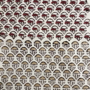 Tela de Algodón Estampada a Mano con Bloques Tradicionales |   Diseño Étnico Completo - Product Image 1