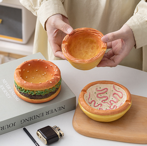 Tazón de Alimentación Creativo de Cerámica para Perros y Gatos, Bonito Diseño de Hamburguesa y Pizza, Antideslizante, Impermeable, Redondeado, Moderno, Plato Duradero para Mascotas - Product Image 4