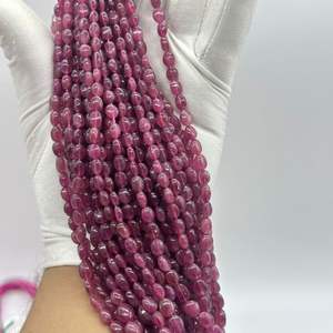 Ruby Smooth Pink Gemstones Cuentas ovaladas de alto detalle de calidad premium 3x4mm a 7x10mm - Product Image 1