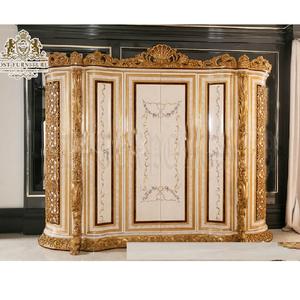 Armario de 4 puertas tallado en hoja de oro clásico, lujoso armario de estilo barroco para dormitorio, tamaño King, habitación principal, armario de 4 puertas - Product Image 1
