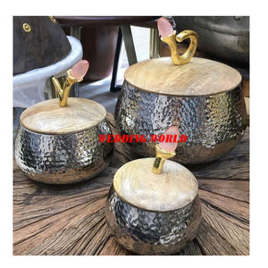 Pot à bonbons en métal fait à la main de qualité supérieure serveur de noix fantaisie forme ronde en gros nouveau pot de fruits secs en métal - Product Image 4