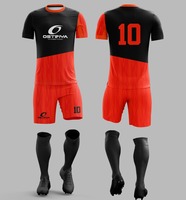 Ensembles de vêtements de football à manches courtes respirants et à séchage rapide avec impression par transfert thermique, fabriqués en Spandex/Polyester, uniformes sportifs sur mesure