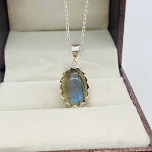 Natural <b>Labradorite</b> Oval Cut Blue Flashy Fire Vintage Design <b>Pendant</b> 925 Sterling Silver Classic Charm Women Girl Anniversary - Product Image 3