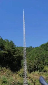 برج إضاءة احترافي من الفولاذ مع غمس ساخن مجلفن حاصل على شهادة ISO9001 من عمر خدمة 20-50 سنة لمطارات طائرات الهليكوبتر - Product Image 5