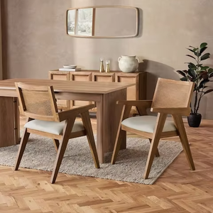 Estas versátiles sillas combinan un diseño de inspiración mundial con un confort excepcional 2308313 - Product Image 6