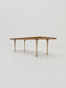 La mesa auxiliar de latón macizo de estilo antiguo más vendida con base decorativa perfecta para decoración vintage o del hogar disponible al mejor precio - Product Image 5