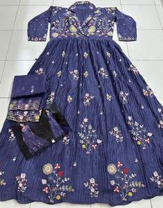 Srtlish Designer Chinon lourd avec paillettes broderie costume femme fabricant de mode de l'Inde au taux le plus bas - Product Image 6