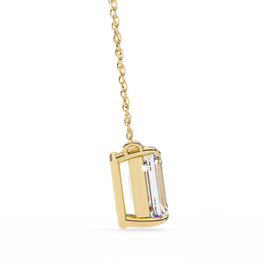 Magnifique pendentif de fiançailles pour femme en or 18 carats avec breloques en diamant de laboratoire taille émeraude - Product Image 2