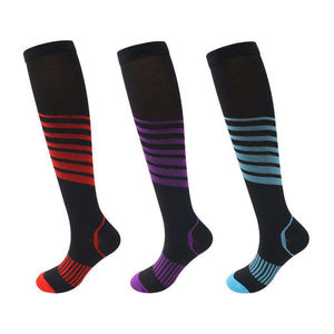 Chaussettes d'hiver épaisses pour hommes et femmes, mélange de laine, chaudes et confortables pour temps froid, chaussettes de cyclisme professionnelles respirantes - Product Image 1