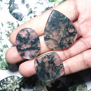 AAA + meilleur cabochon d'agate de mousse verte naturelle de haute qualité pierre précieuse de quartz en vrac pour la fabrication de bijoux en forme de mélange - Product Image 1