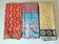 Grossiste en couvertures en coton vintage indien Kantha, couvertures imprimées multicolores, jetés Kantha faits à la main pour la décoration de la maison