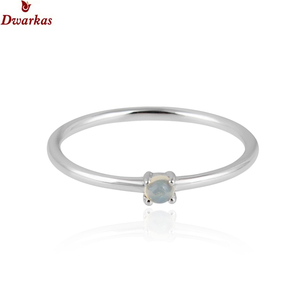 Bague en pierres précieuses opale en argent sterling 925 de conception simple classique minimaliste pour femme et fille - Product Image 3