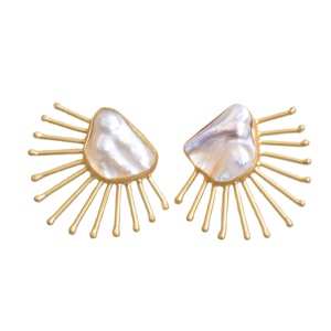 Серьги-гвоздики с жемчугом - Product Image 6