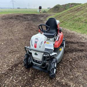 เครื่องตัดหญ้า OREC RM982F 4WD Rabbit Diy Grade แบบใช้น้ำมันเบนซิน ระบบล็อคเฟืองท้าย ความเร็ว 10 กม./ชม. ถังเก็บหญ้า 100 ลิตร กำลังไฟ 17 กิโลวัตต์ รับประกัน 2 ปี - Product Image 2