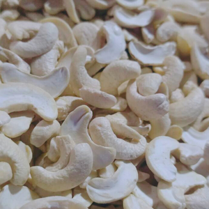 Nueces Secas de Entrega Rápida SANTIGO en Venta, Nueces de Anacardo, Kaju, Anacardo Roto - Product Image 1