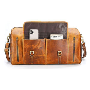 Sacs de sport multifonctionnels en cuir véritable bon marché pour un service décontracté et de meilleure qualité OEM Sacs de sport minces en cuir ajusté - Product Image 4